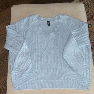 WINDSOR SWEATER